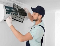 Thợ bảo dưỡng điều hòa tại nhà có mặt sau 10 phút