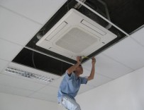 Cách vệ sinh điều hòa âm trần tại nhà dễ dàng